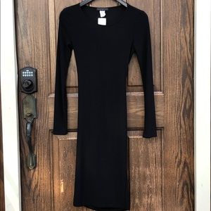 Black Long Sleeve Midi Dress with Open Back